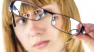 Помогут ли очки при астигматизме? Выбираем правильные окуляры