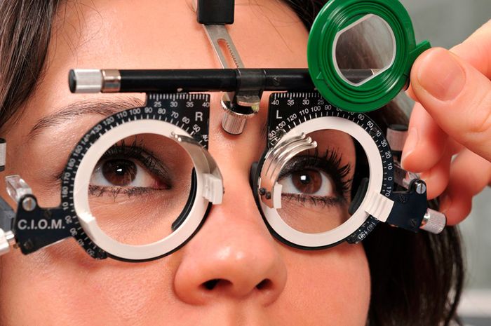 Подбор очков и диагностика зрения